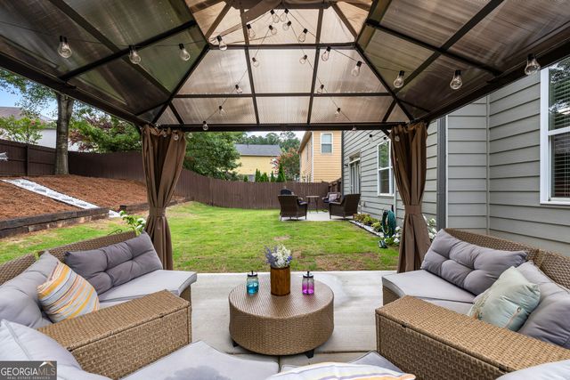 77 Lakeshore Parkway, Newnan, GA 30263