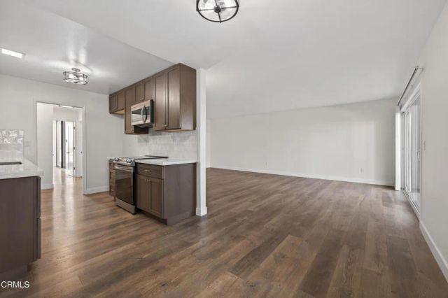 3700 Dean Drive 107, Ventura, CA 93003