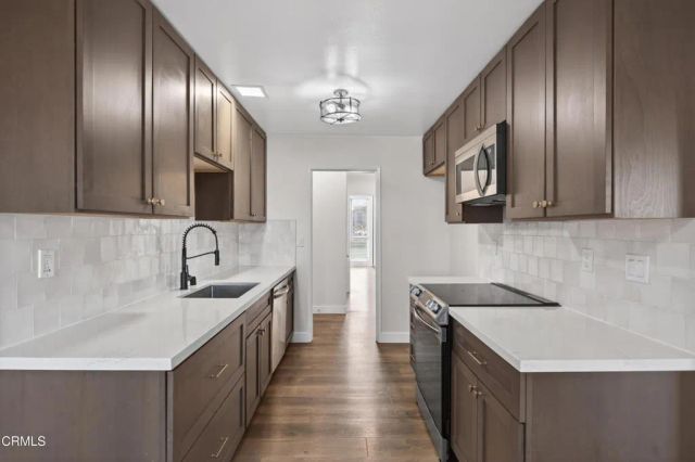 3700 Dean Drive 107, Ventura, CA 93003