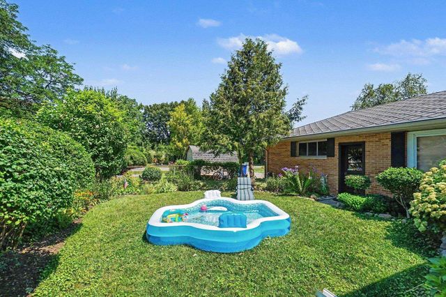 1609 N Center Road, Saginaw Twp, MI 48638