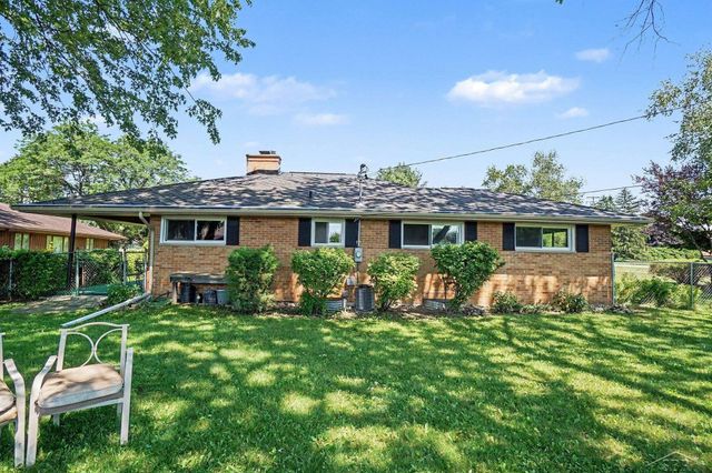 1609 N Center Road, Saginaw Twp, MI 48638