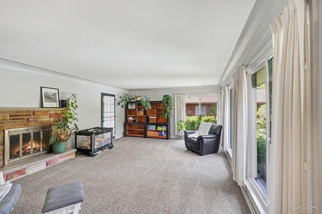 1609 N Center Road, Saginaw Twp, MI 48638