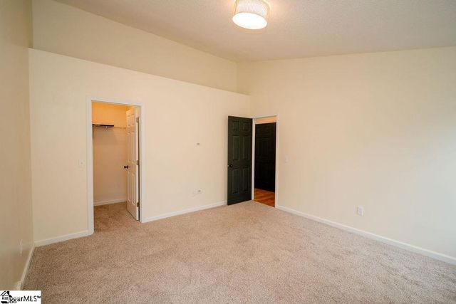 611 Oak Valley Drive, Simpsonville, SC 29681