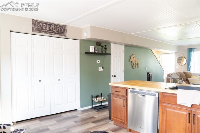 1874 Lanka Lane, Colorado Springs, CO 80915