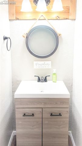 1874 Lanka Lane, Colorado Springs, CO 80915