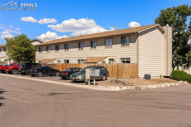 1874 Lanka Lane, Colorado Springs, CO 80915