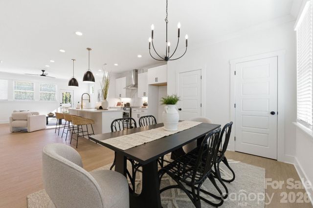 809 Garringer Place, Charlotte, NC 28208