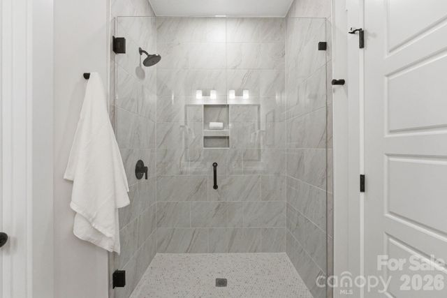 809 Garringer Place, Charlotte, NC 28208