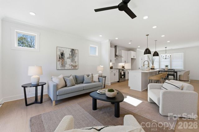 809 Garringer Place, Charlotte, NC 28208