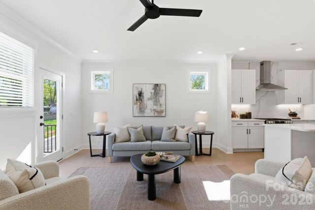 809 Garringer Place, Charlotte, NC 28208