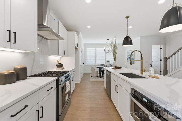 809 Garringer Place, Charlotte, NC 28208