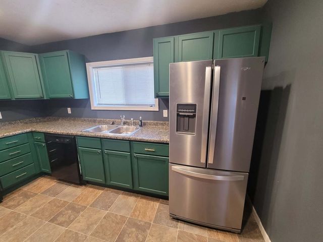 1211 E Elm Street, West Frankfort, IL 62896