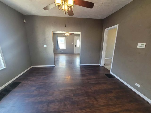 1211 E Elm Street, West Frankfort, IL 62896