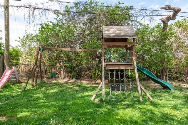 227 Oxford Drive, Fairborn, OH 45324