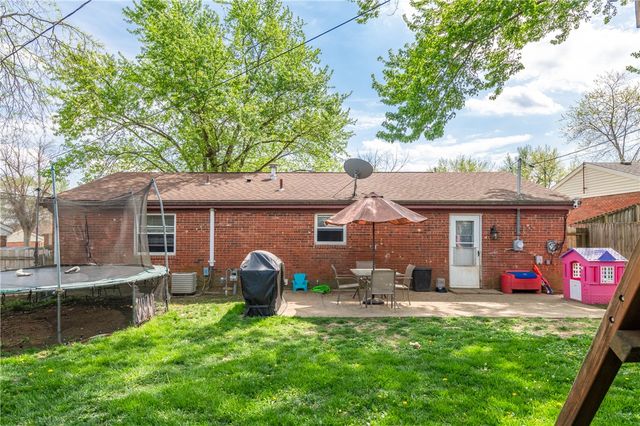 227 Oxford Drive, Fairborn, OH 45324