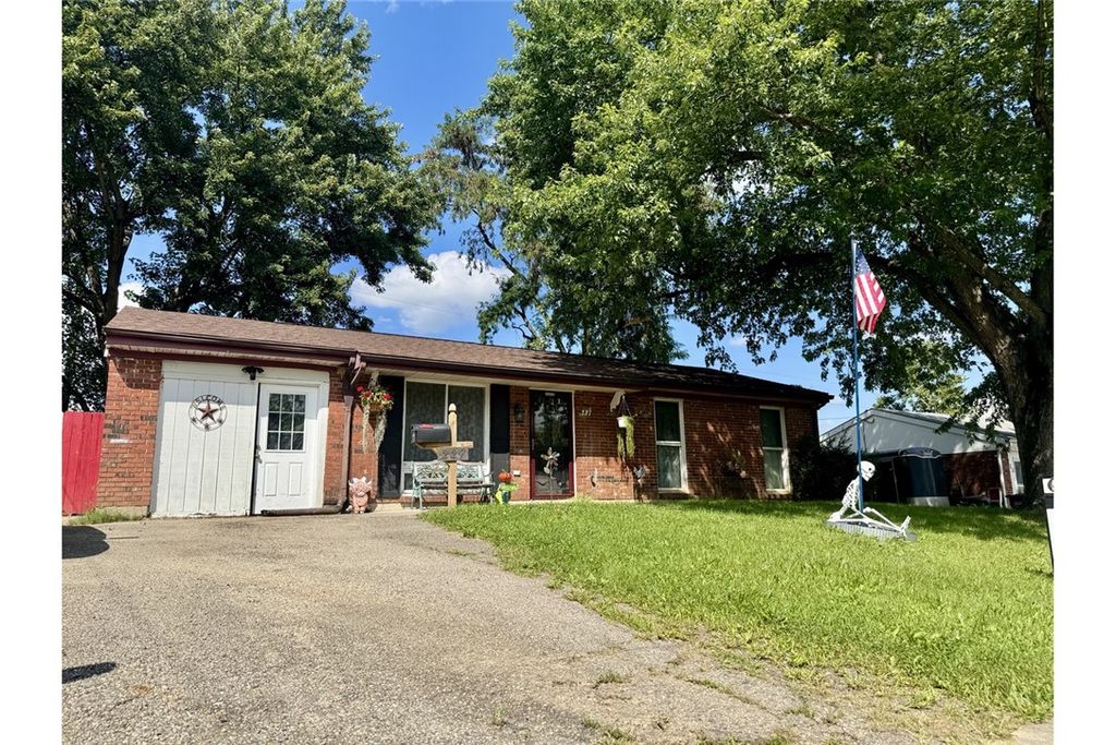 227 Oxford Drive, Fairborn, OH 45324