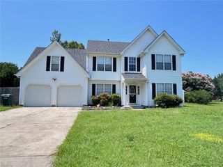 112 Woodlake TER, Suffolk, VA 23434