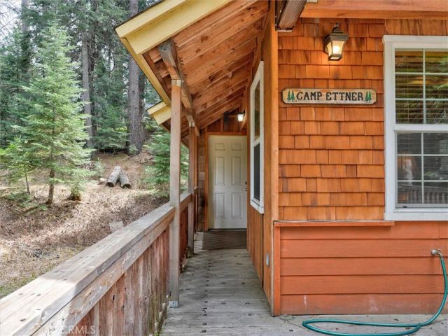 7739 Black Pine, Fish Camp, CA 93623