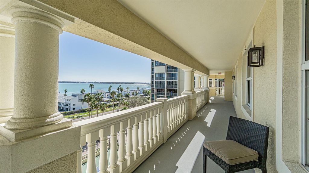 Image 26 of property listing at 1370 GULF BOULEVARD 703, Clearwater, FL 33767