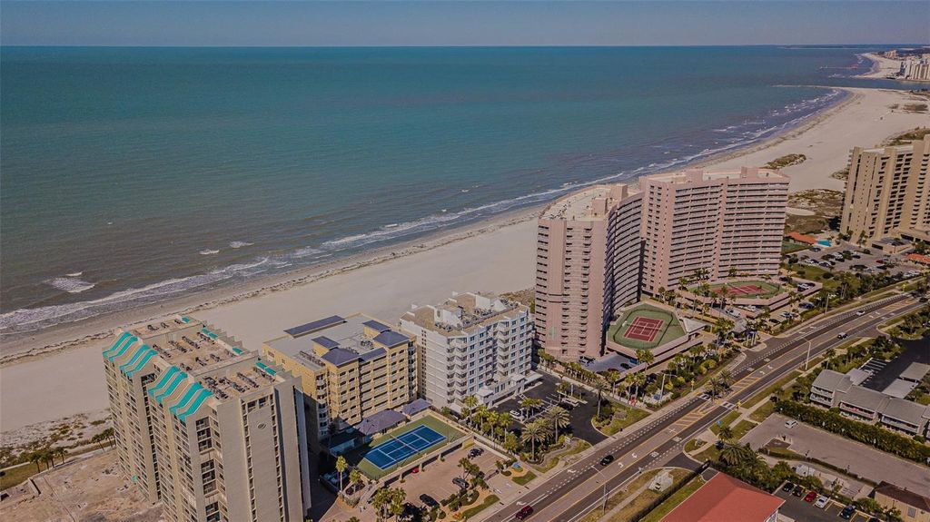 Image 39 of property listing at 1370 GULF BOULEVARD 703, Clearwater, FL 33767