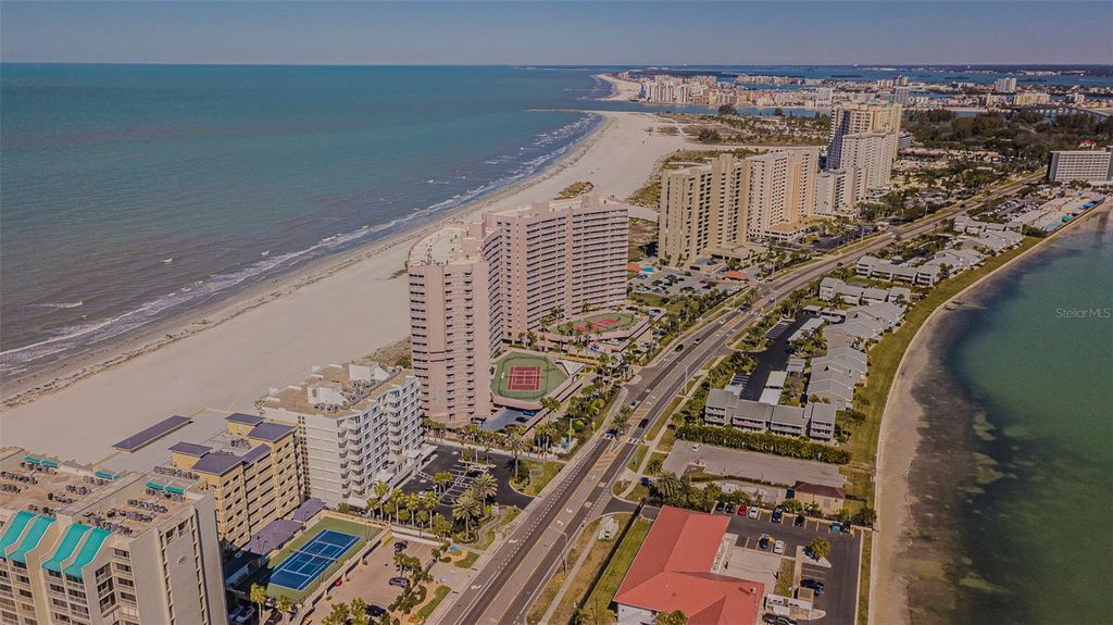 Image 41 of property listing at 1370 GULF BOULEVARD 703, Clearwater, FL 33767