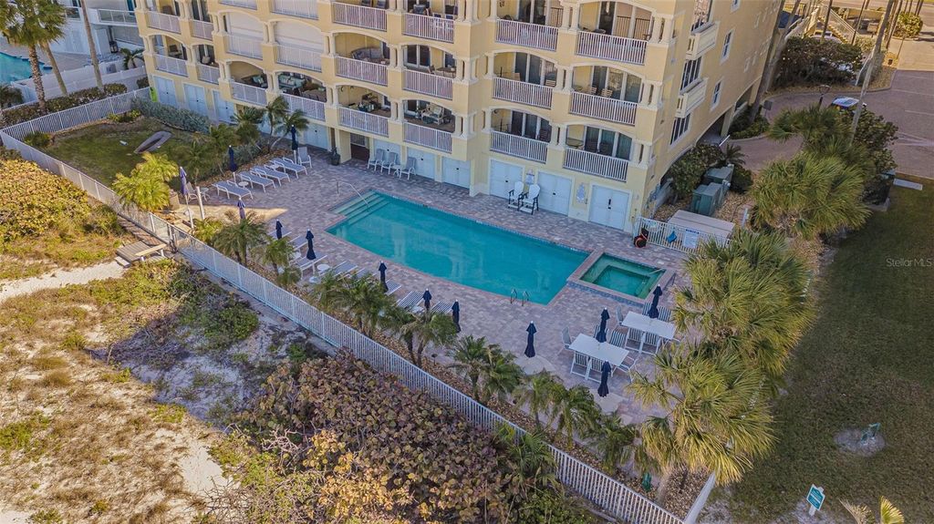 Image 43 of property listing at 1370 GULF BOULEVARD 703, Clearwater, FL 33767