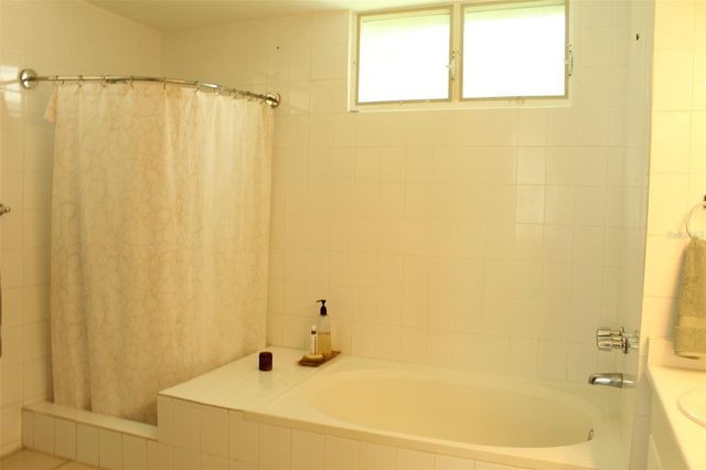 351 CAMINO DE LOS LIRIOS, Gurabo, PR 00778