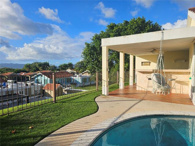 351 CAMINO DE LOS LIRIOS, Gurabo, PR 00778