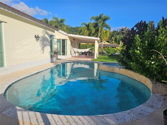 351 CAMINO DE LOS LIRIOS, Gurabo, PR 00778