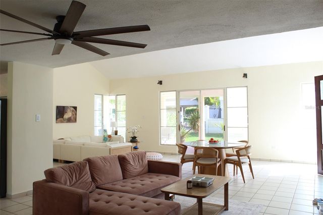 351 CAMINO DE LOS LIRIOS, Gurabo, PR 00778