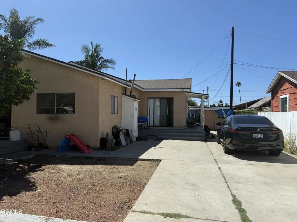 2580 Colonia Avenue B, Oxnard, CA 93036