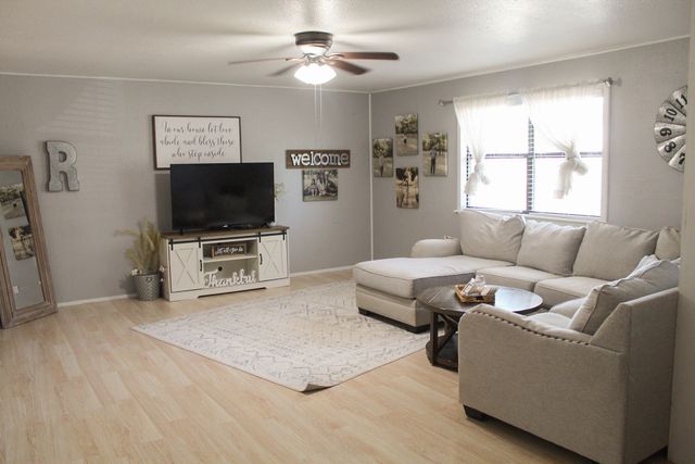 206 Maple Street, Gustine, TX 76455