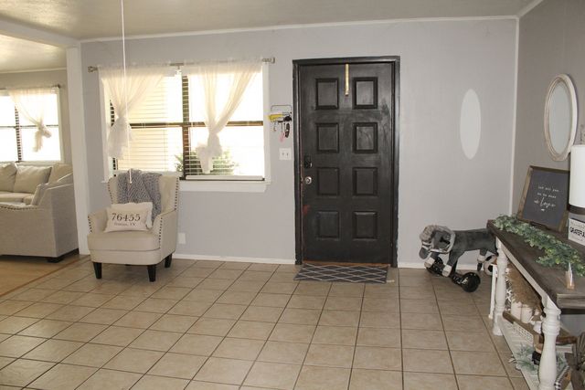 206 Maple Street, Gustine, TX 76455