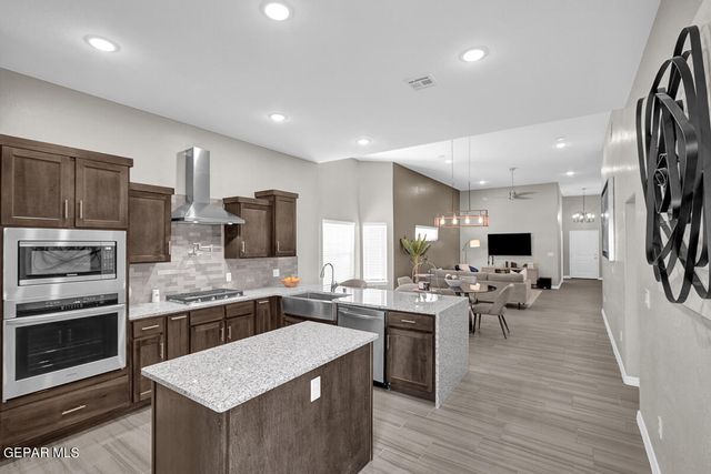 3896 Surmise Street, El Paso, TX 79938