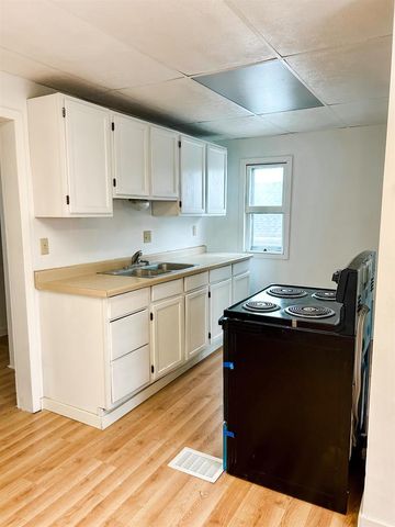 225 S Marr Street, Fond Du Lac, WI 54935