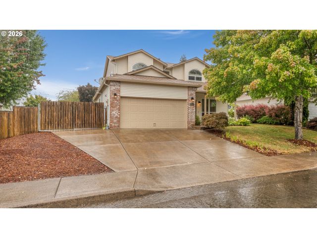 18283 DAVIS St, Sandy, OR 97055