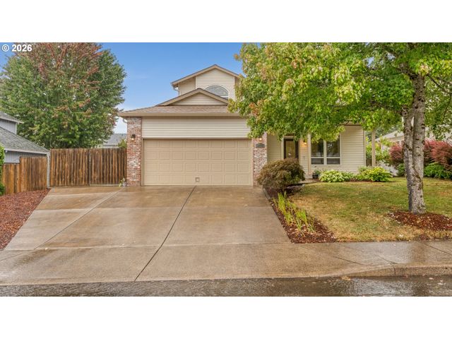 18283 DAVIS St, Sandy, OR 97055