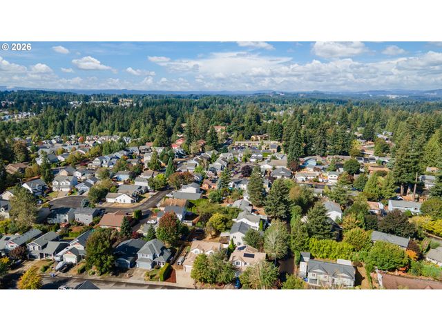 18283 DAVIS St, Sandy, OR 97055
