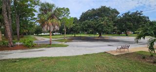 11501 WALKER AVENUE, Seminole, FL 33772