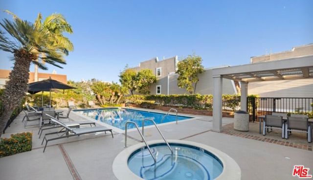 4305 Alla Road 8, Marina Del Rey, CA 90292