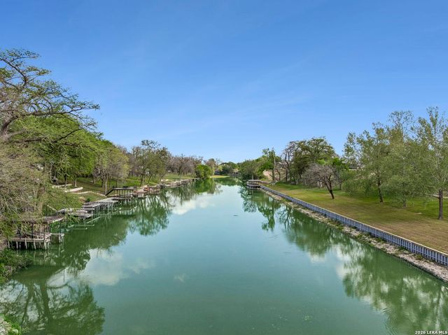344 Shangrila Ln, New Braunfels, TX 78130