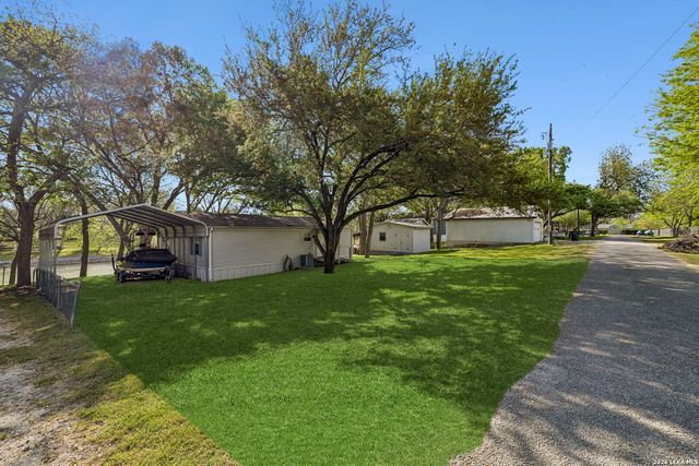 344 Shangrila Ln, New Braunfels, TX 78130