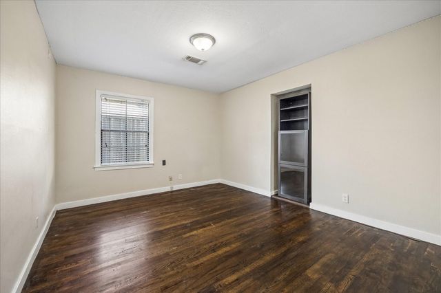6621 Westview, Houston, TX 77055