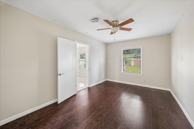 6621 Westview, Houston, TX 77055