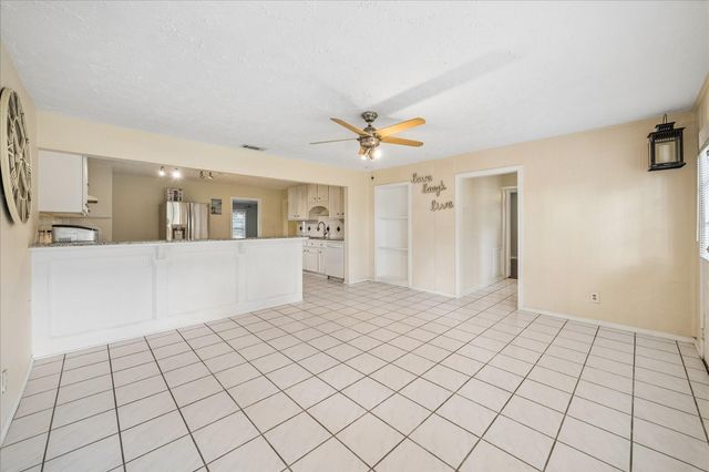 6621 Westview, Houston, TX 77055