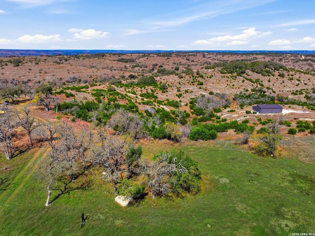 207 Majestic Hills, Blanco, TX 78606