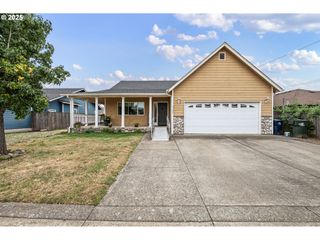3125 V St, Springfield, OR 97477
