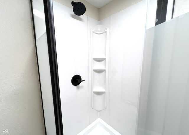 850 N Anderson Street, Elwood, IN 46036