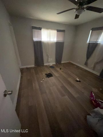 351 Elms Court Circle, Jackson, MS 39204