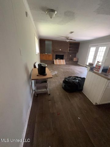 351 Elms Court Circle, Jackson, MS 39204